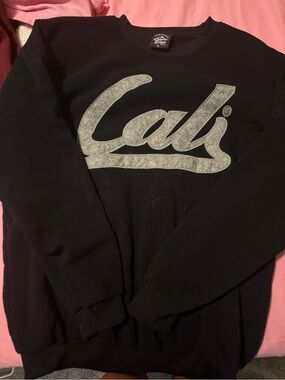 Original Deluxe Black Crewneck with Grey 'Cali' Script